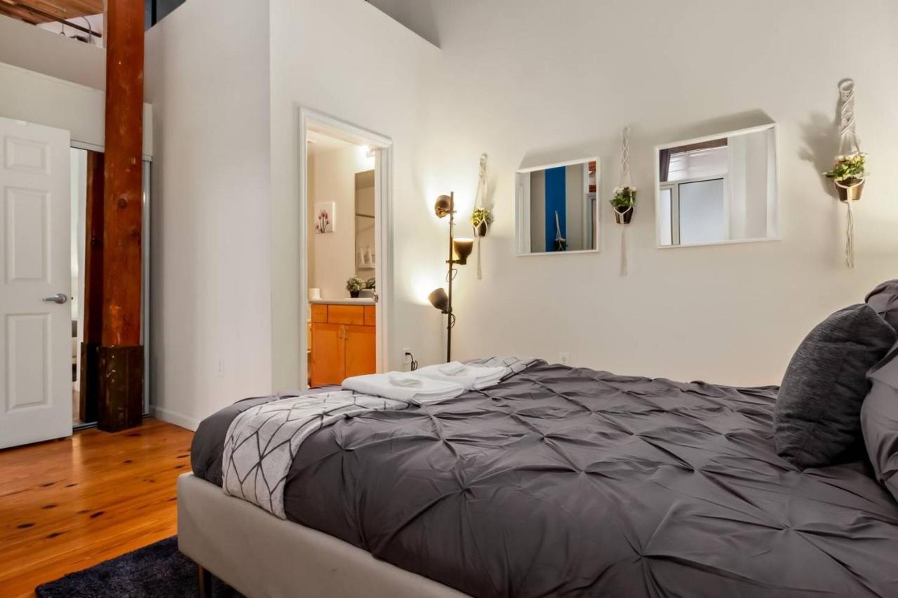 Ferienwohnung Trifecta Historic Brick 2Br Getaway Superhost Durham Exterior foto